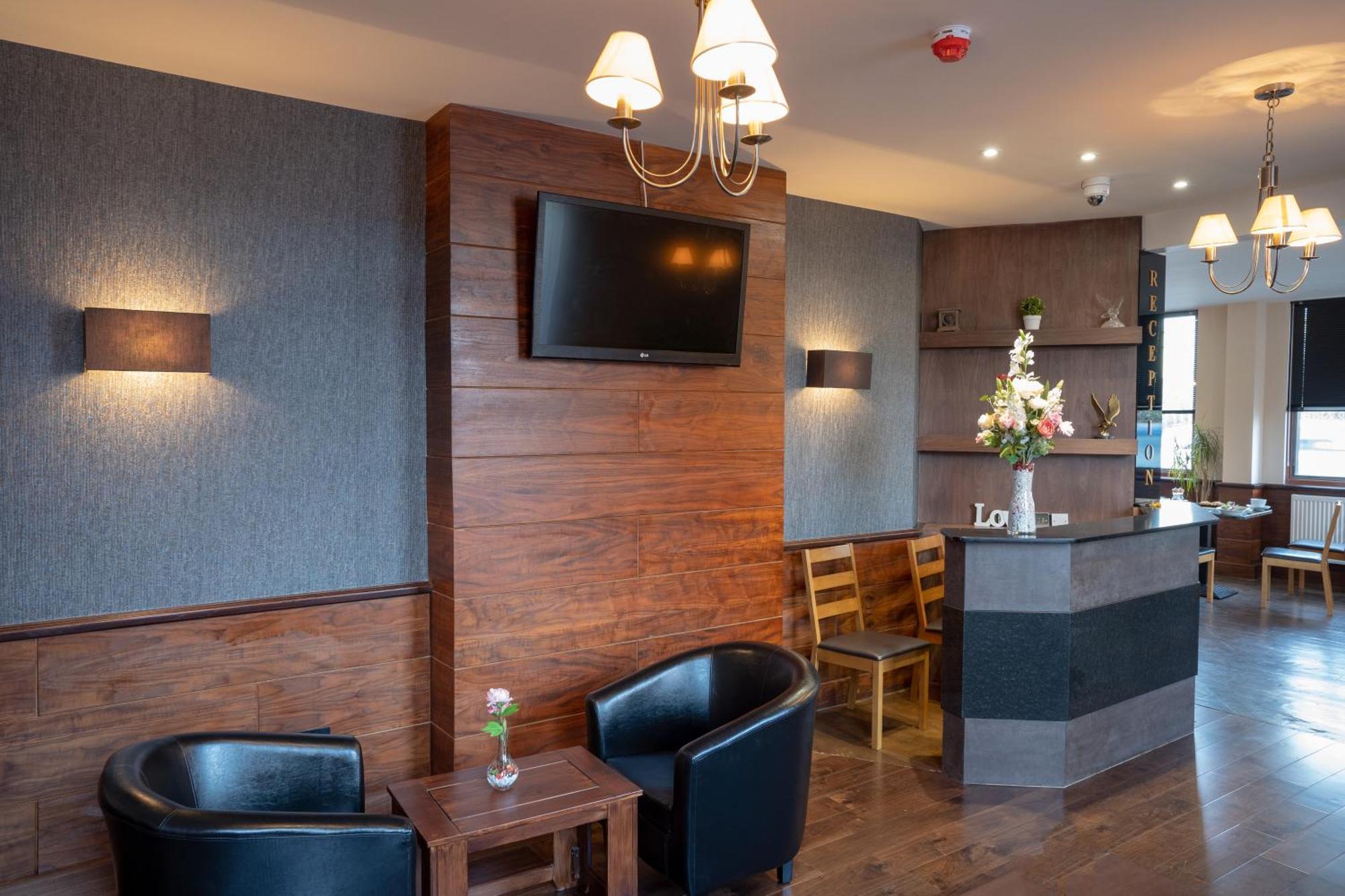 Eagle Hotel Luton Airport Ngoại thất bức ảnh