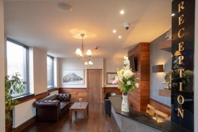 Eagle Hotel Luton Airport Ngoại thất bức ảnh